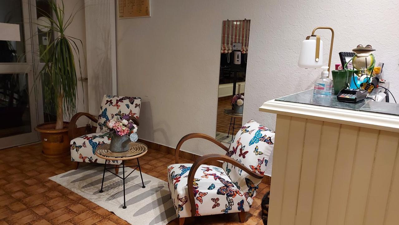 Hotel Brun Saint-Lattier Zewnętrze zdjęcie