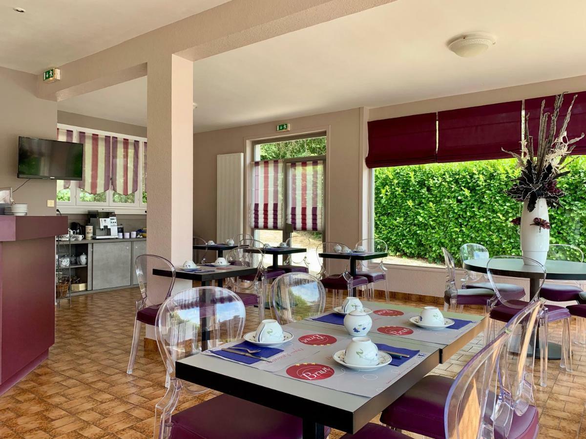 Hotel Brun Saint-Lattier Zewnętrze zdjęcie